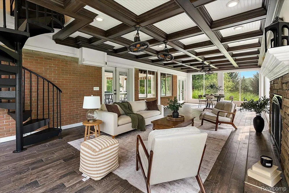 62650 Mound Road Washington Township, MI 48094