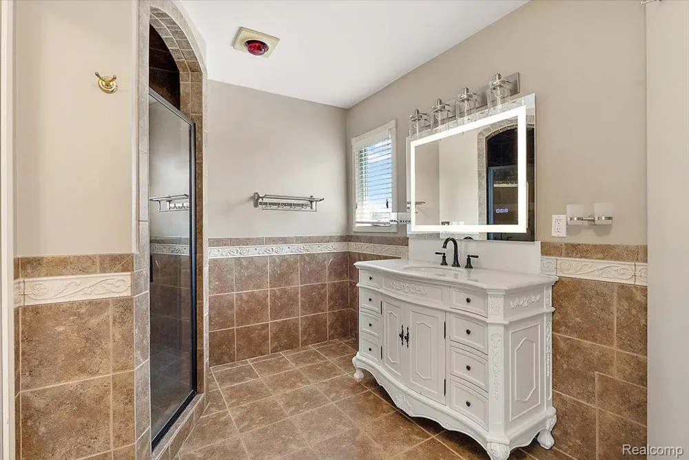 62650 Mound Road Washington Township, MI 48094