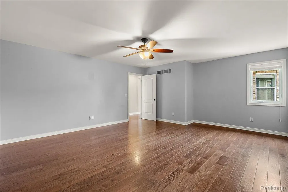 62650 Mound Road Washington Township, MI 48094