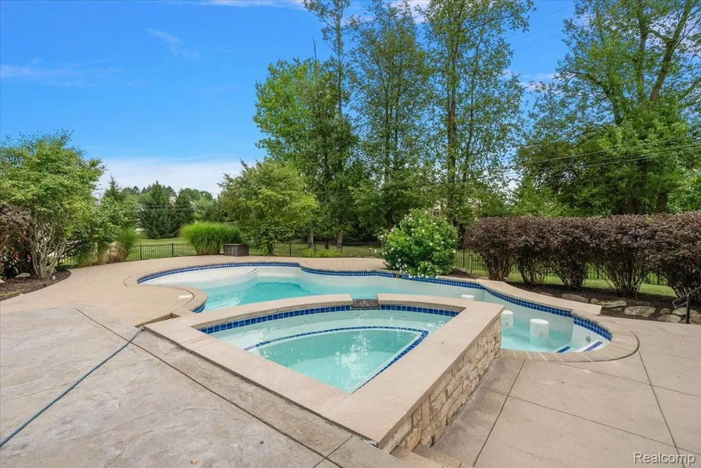62650 Mound Road Washington Township, MI 48094