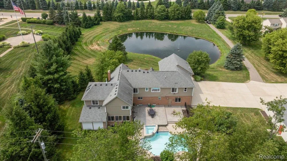 62650 Mound Road Washington Township, MI 48094