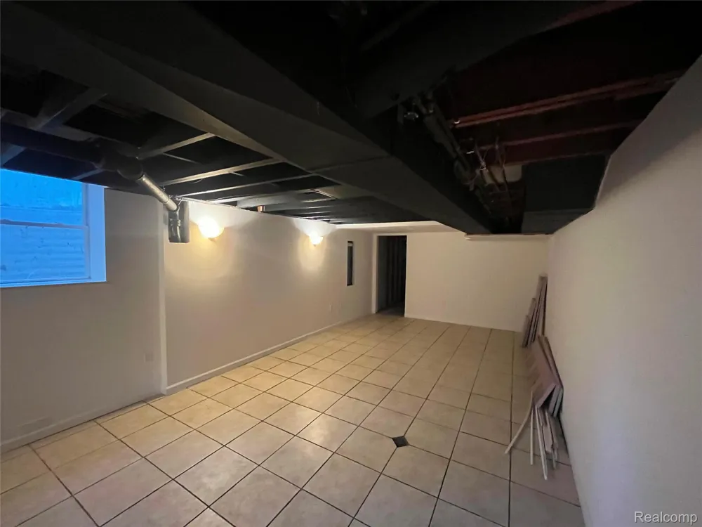 1506 Ledbury Drive Bloomfield Charter Township, MI 48304