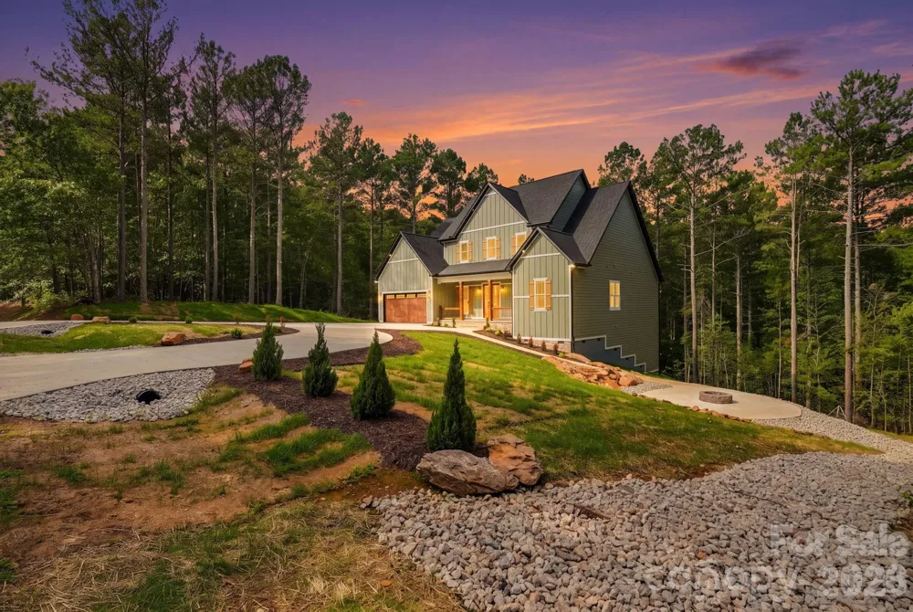 2189 Lighthouse Lane Connelly Springs, NC 28612