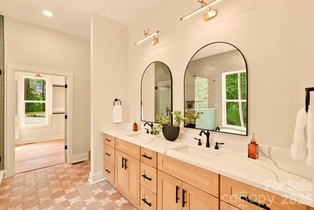 2189 Lighthouse Lane Connelly Springs, NC 28612