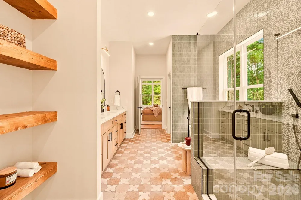 2189 Lighthouse Lane Connelly Springs, NC 28612