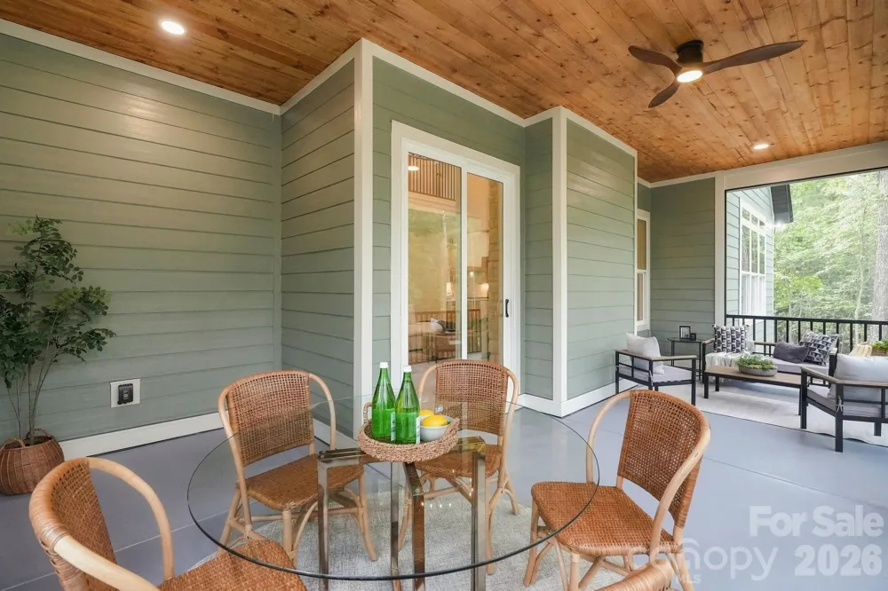 2189 Lighthouse Lane Connelly Springs, NC 28612