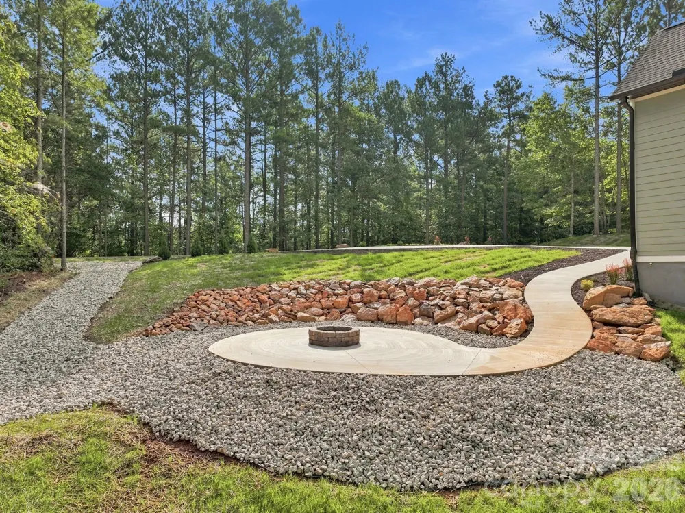 2189 Lighthouse Lane Connelly Springs, NC 28612