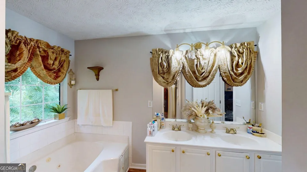 5613 Winchester PL Lithonia, GA 30038