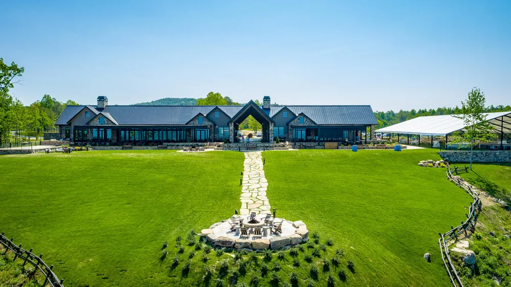 2222 High Ground Road Guild, TN 37340