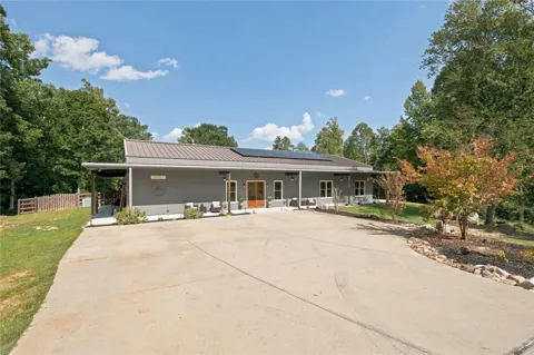 1411 Williams Road