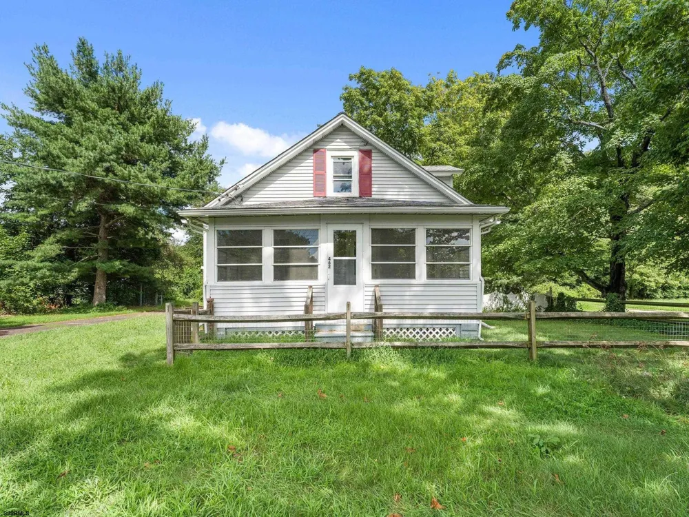 462 Main Street Vineland, NJ 08360