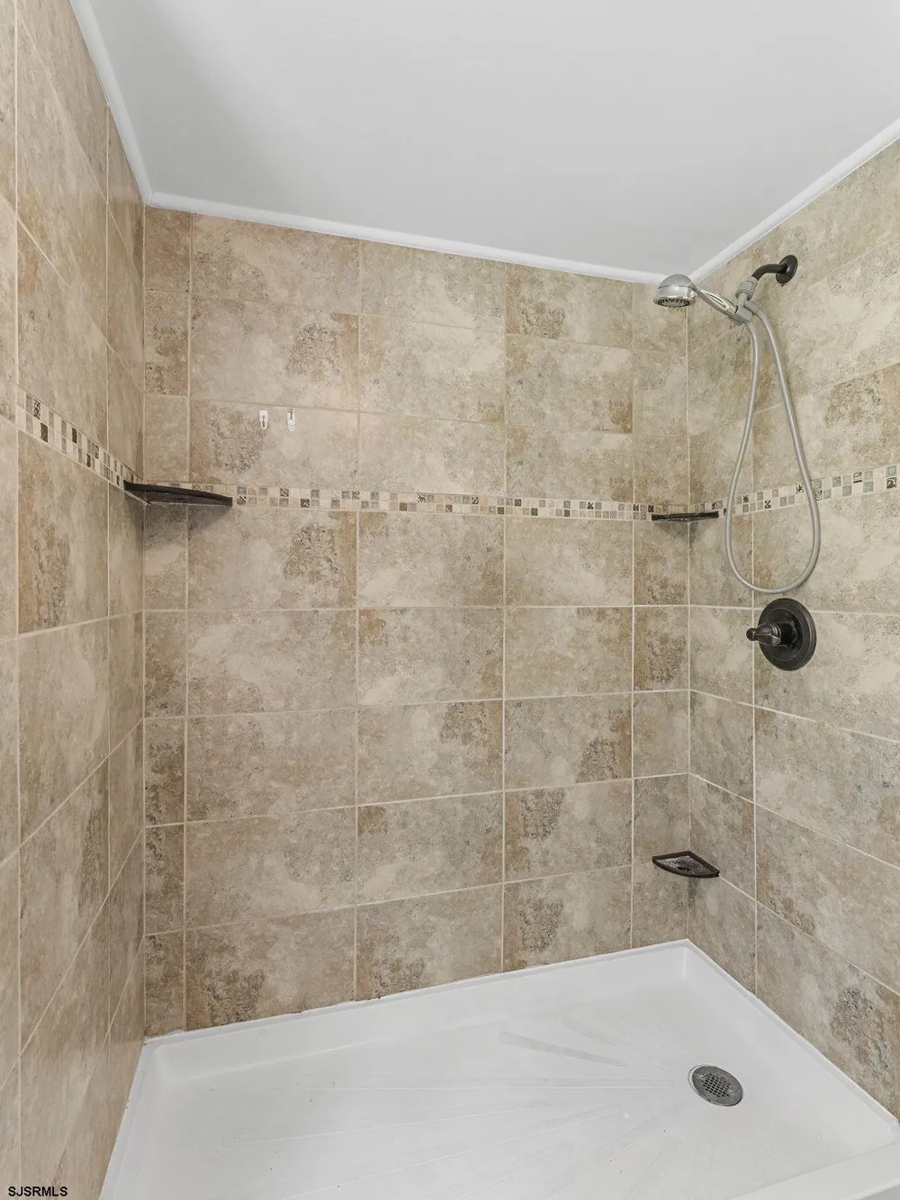 462 Main Street Vineland, NJ 08360
