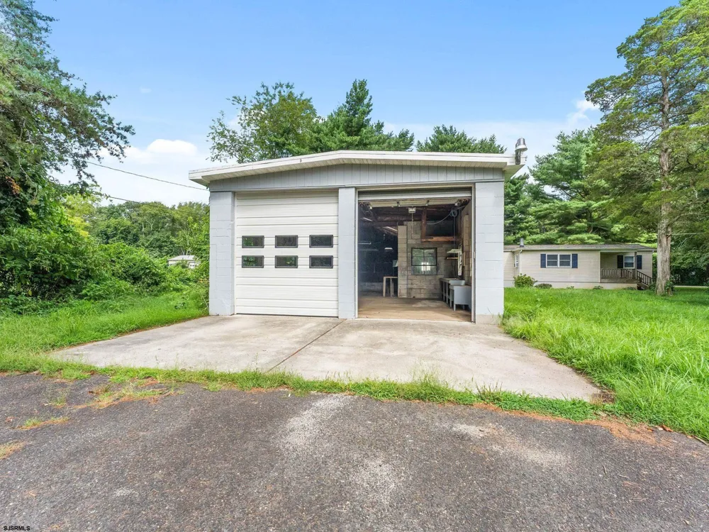 462 Main Street Vineland, NJ 08360
