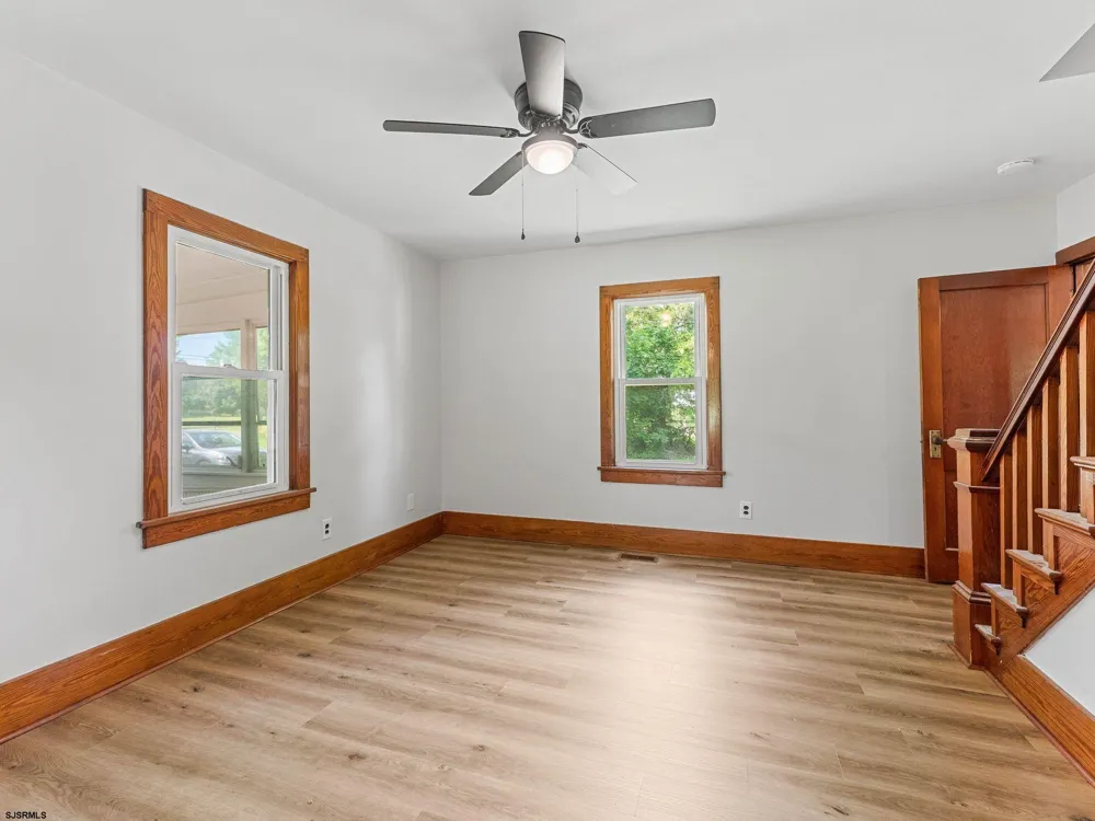 462 Main Street Vineland, NJ 08360