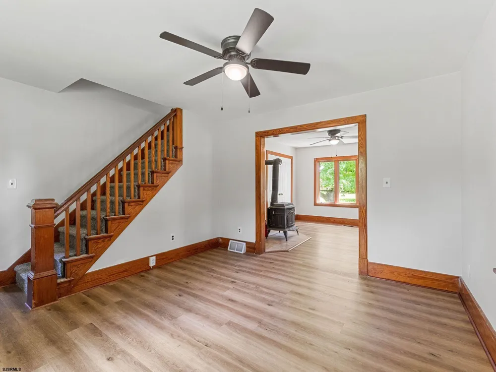 462 Main Street Vineland, NJ 08360
