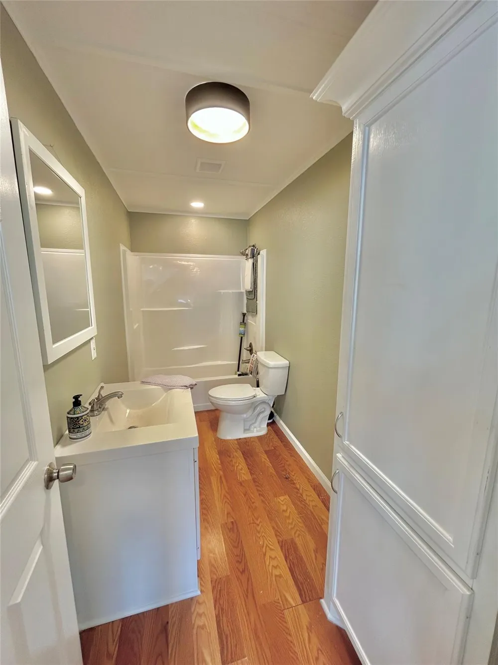 927 27th Street San Leon, TX 77539