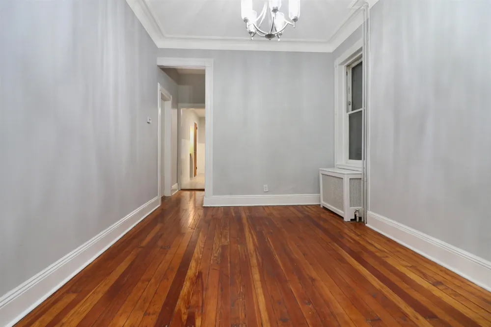 304 24TH ST Union City, NJ 07087
