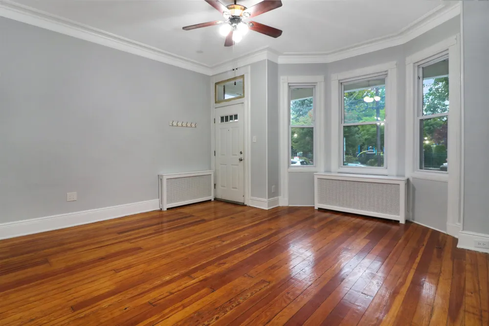 304 24TH ST Union City, NJ 07087