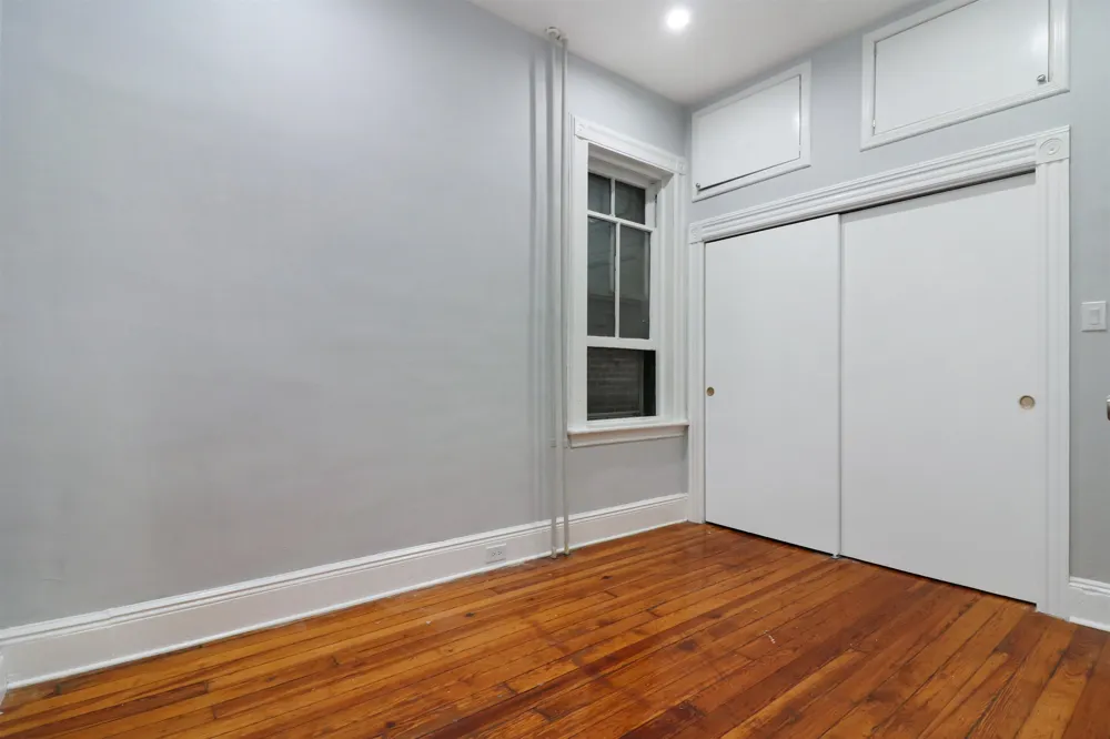 304 24TH ST Union City, NJ 07087