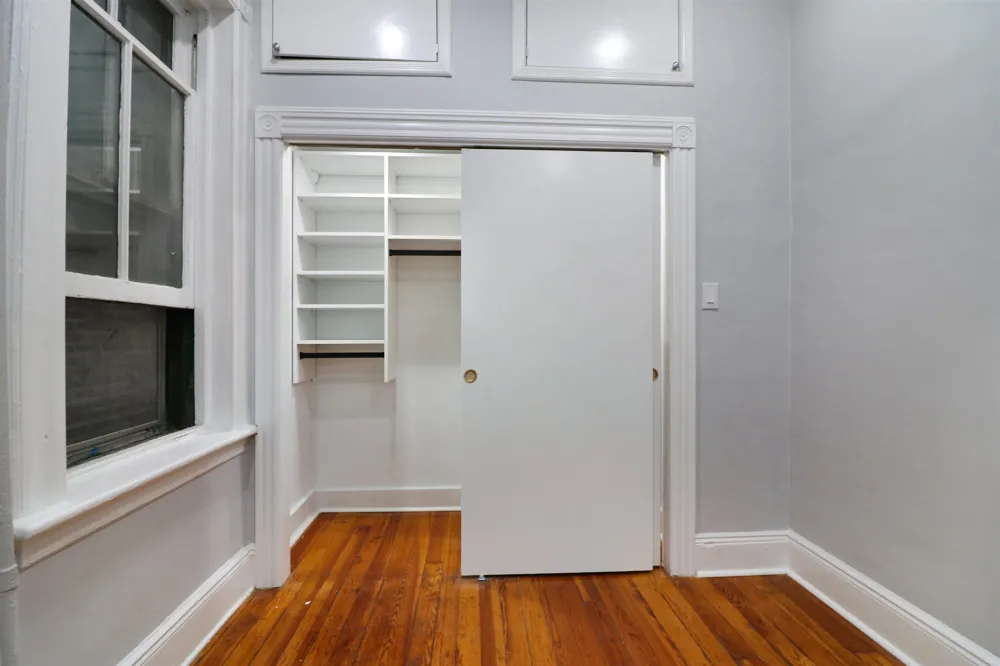 304 24TH ST Union City, NJ 07087