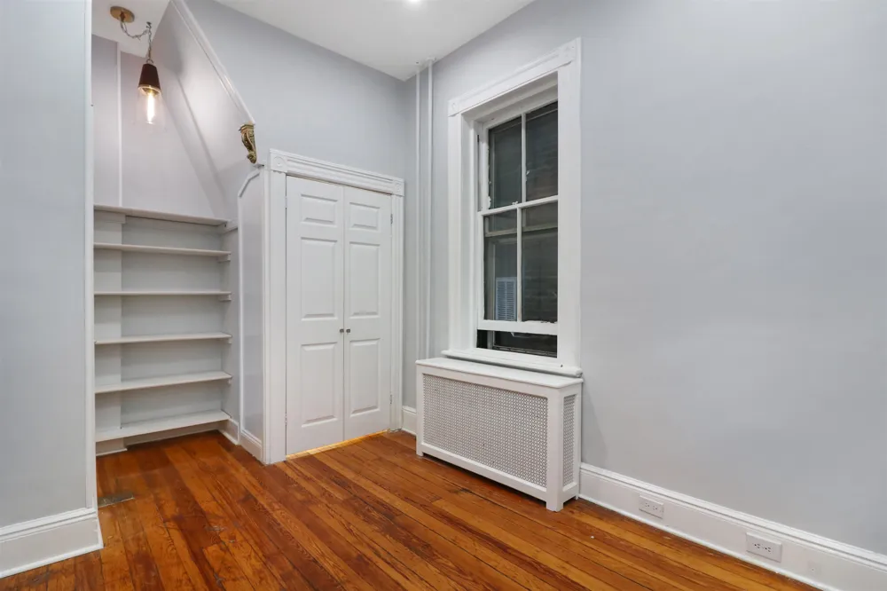 304 24TH ST Union City, NJ 07087