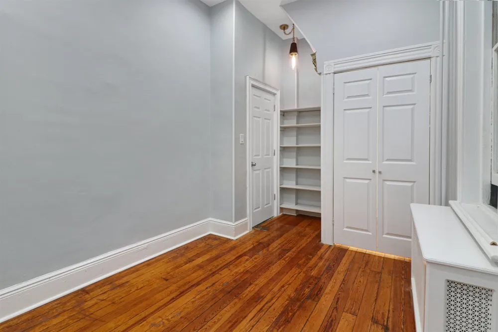 304 24TH ST Union City, NJ 07087