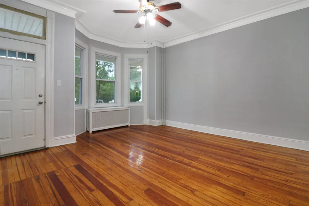 304 24TH ST Union City, NJ 07087