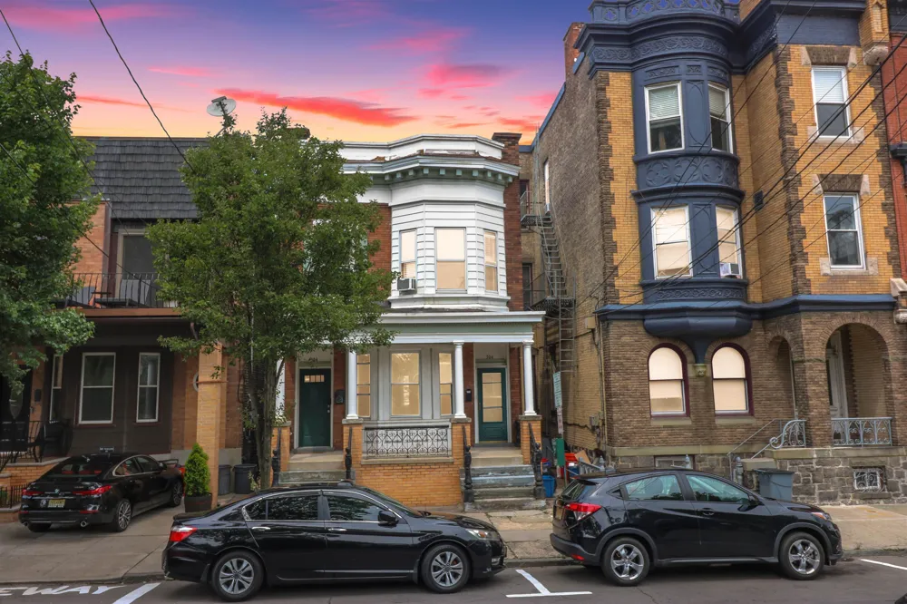 304 24TH ST Union City, NJ 07087