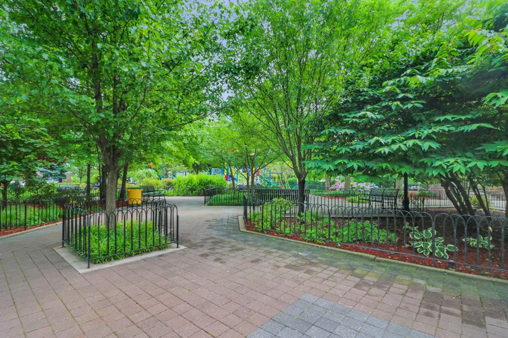 304 24TH ST Union City, NJ 07087