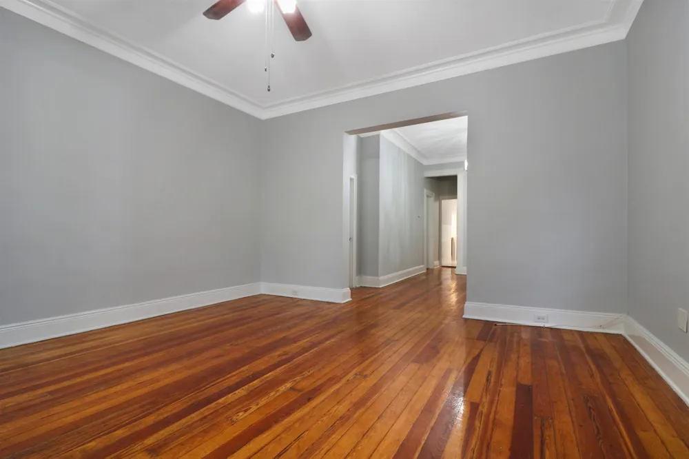 304 24TH ST Union City, NJ 07087