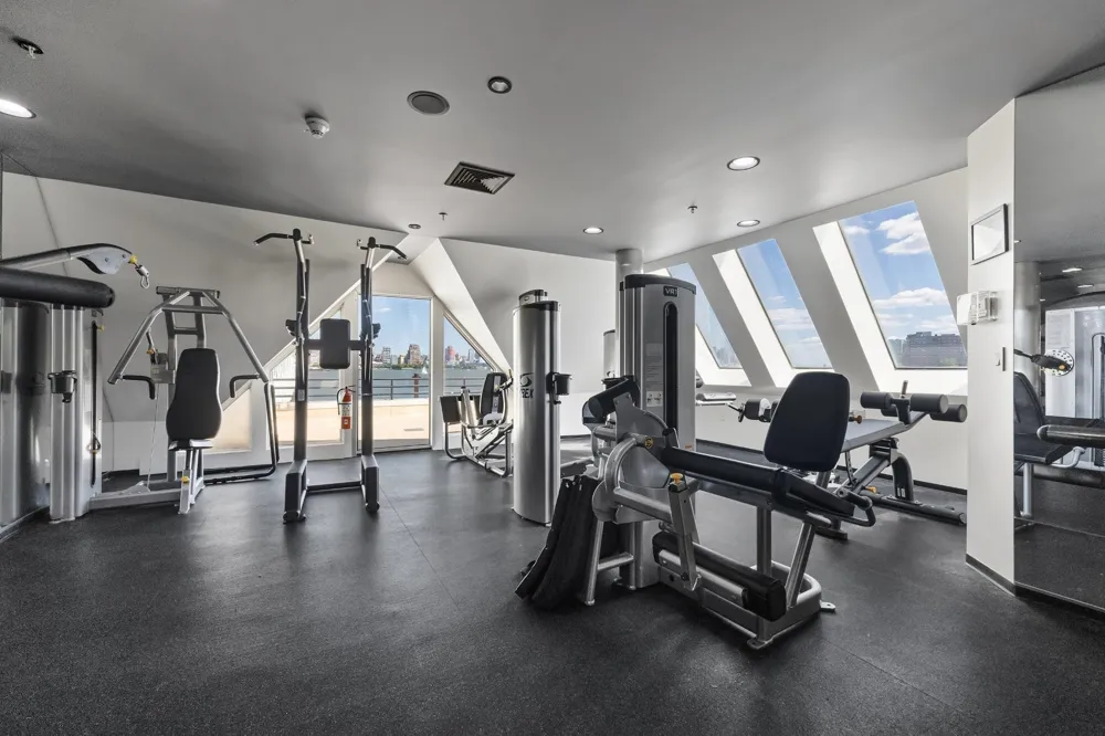 600 HARBOR BLVD Weehawken, NJ 07086