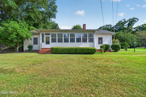 365 W Johnston Street