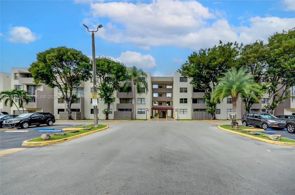 8000 SW 149th Ave #A308 Miami, FL 33193
