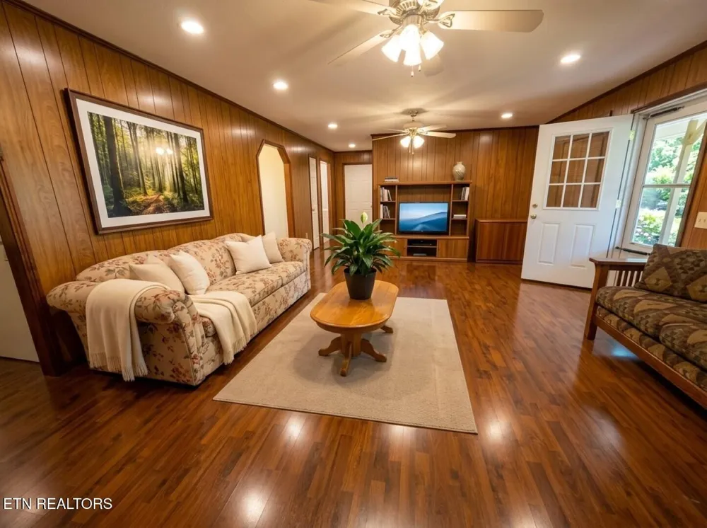 1207 Ray Brown Rd Jamestown, TN 38556