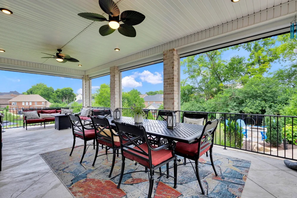 1012 Keeneland Dr Gallatin, TN 37066