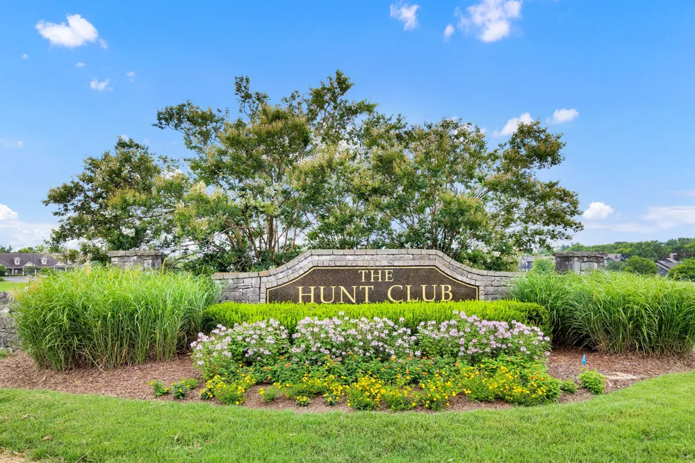 1012 Keeneland Dr Gallatin, TN 37066