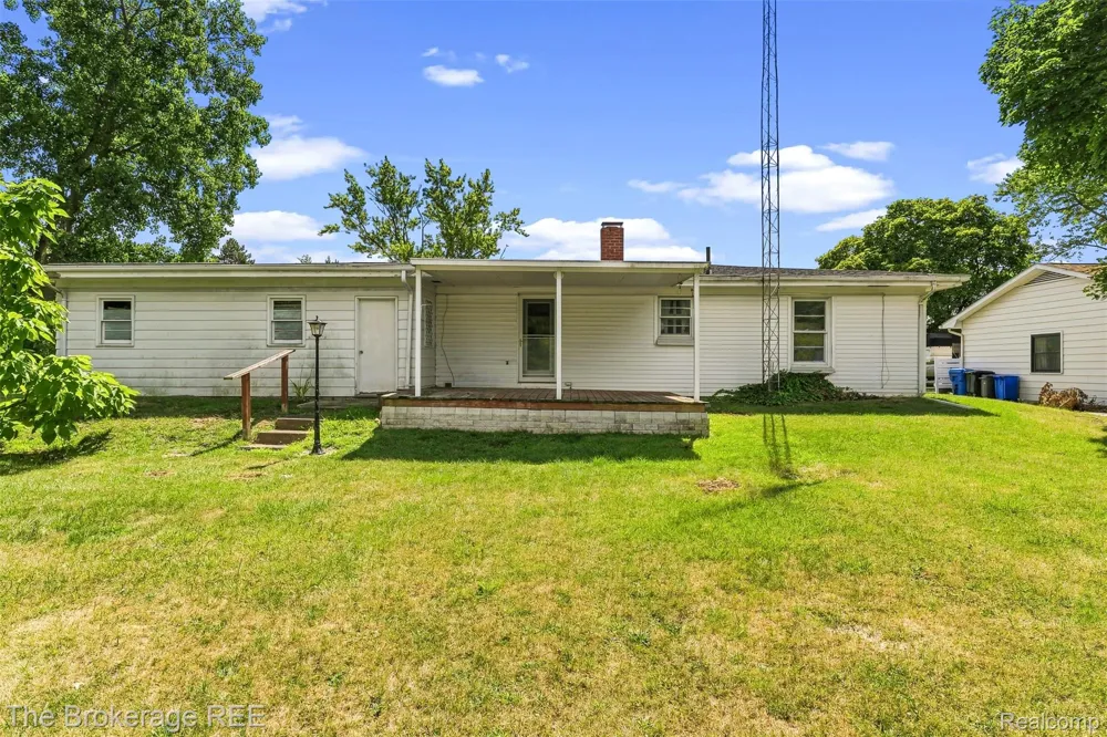 1049 E Hill Road Grand Blanc Charter Township, MI 48439