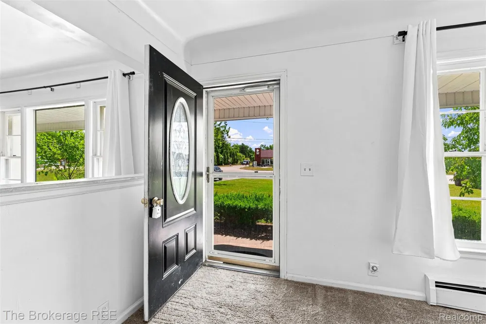 1049 E Hill Road Grand Blanc Charter Township, MI 48439