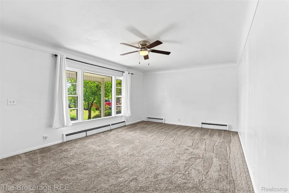 1049 E Hill Road Grand Blanc Charter Township, MI 48439