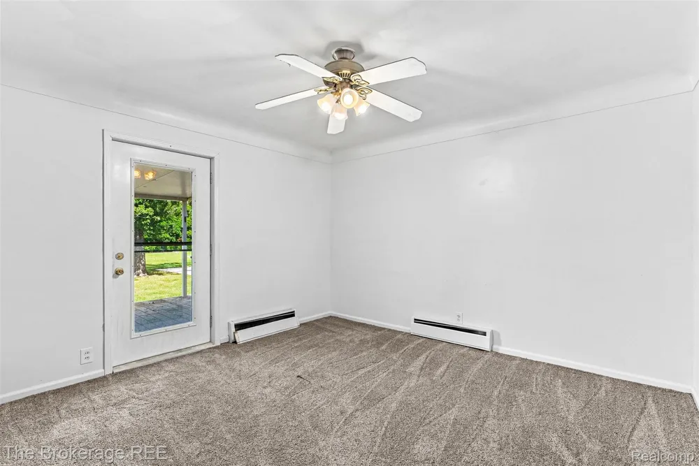 1049 E Hill Road Grand Blanc Charter Township, MI 48439