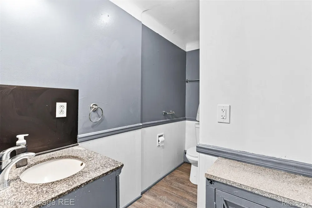 1049 E Hill Road Grand Blanc Charter Township, MI 48439
