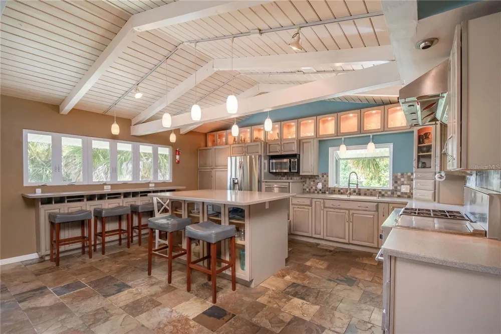 3 SE OCALE WAY Summerfield, FL 34491