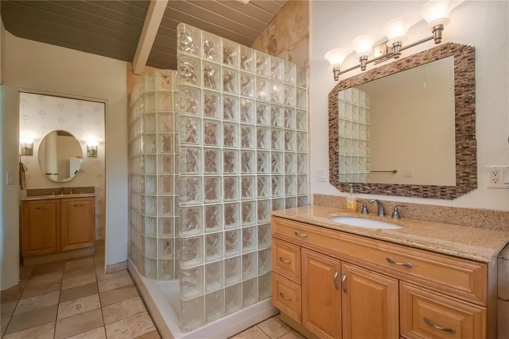 3 SE OCALE WAY Summerfield, FL 34491