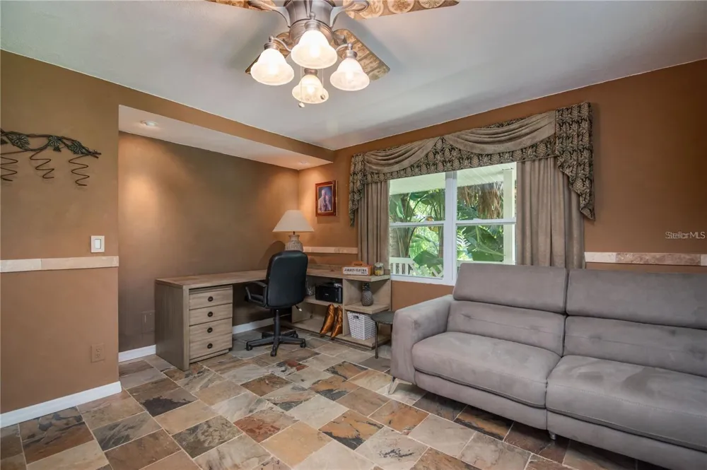 3 SE OCALE WAY Summerfield, FL 34491
