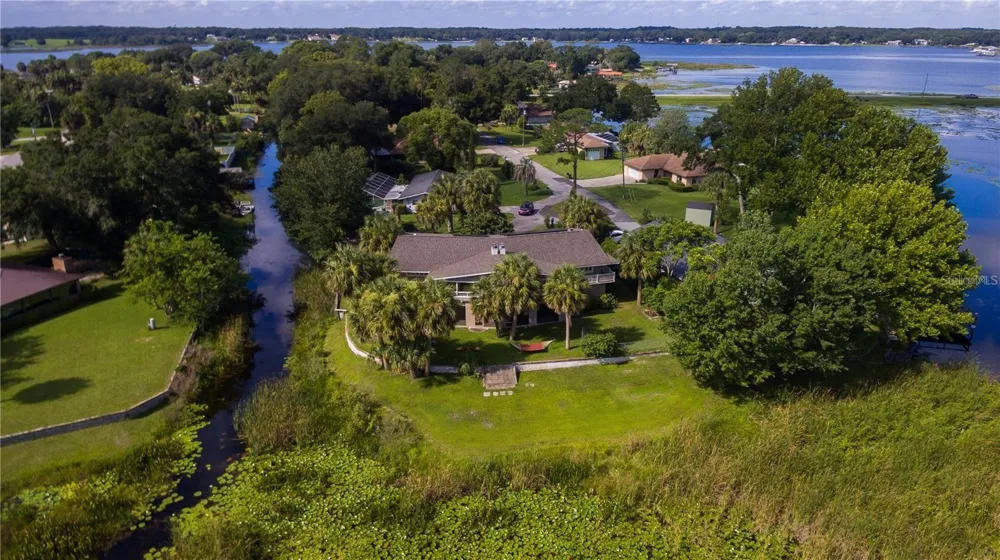 3 SE OCALE WAY Summerfield, FL 34491