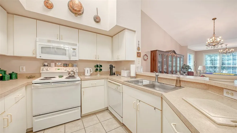 4126 CENTRAL SARASOTA PARKWAY #2027 Sarasota, FL 34238