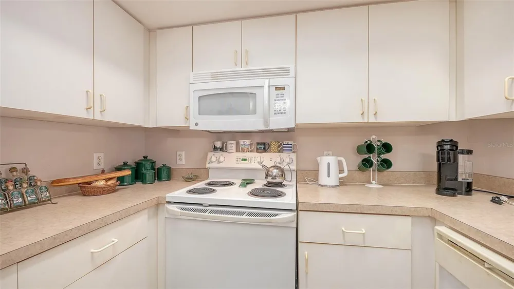 4126 CENTRAL SARASOTA PARKWAY #2027 Sarasota, FL 34238