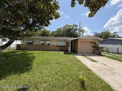 3065 Las Palmas Drive