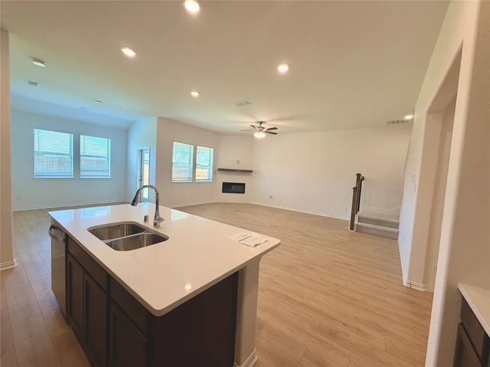 1609 Gulin Royse City, TX 75189