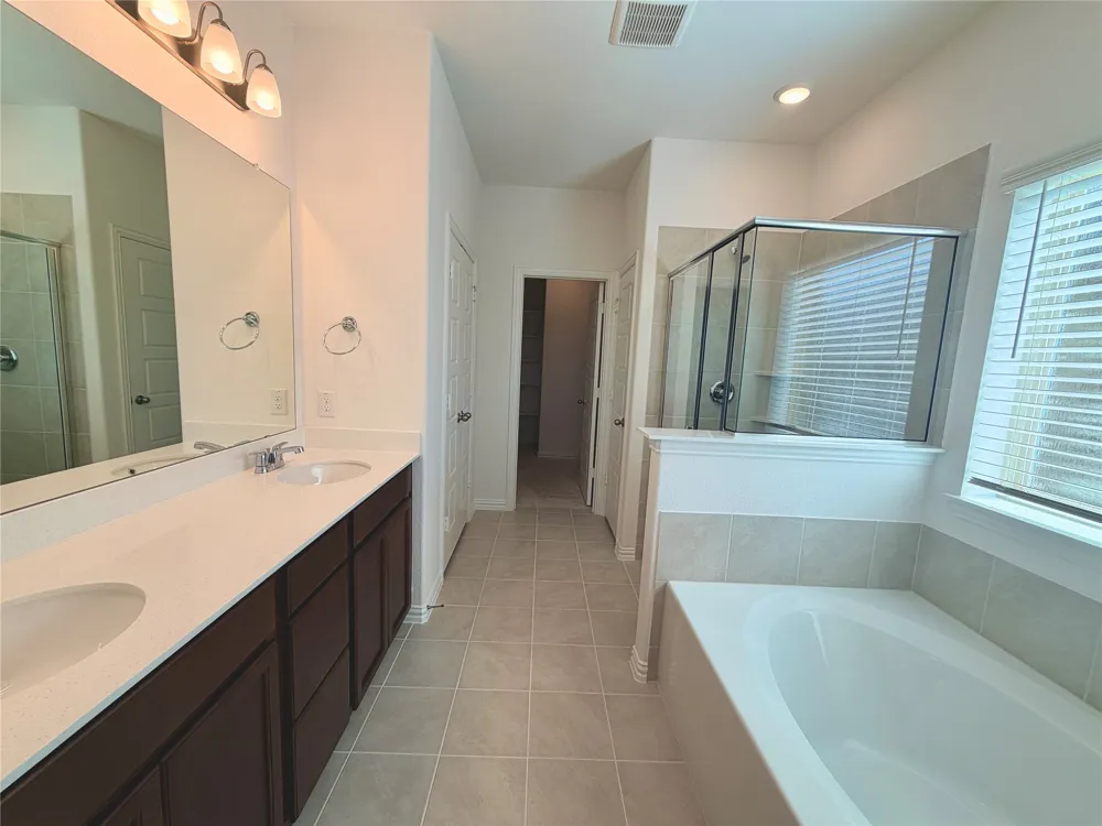 1609 Gulin Royse City, TX 75189